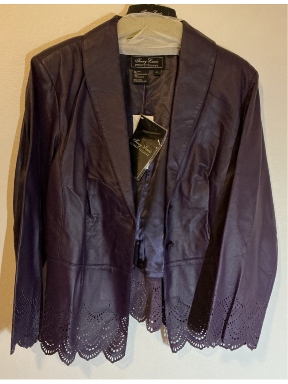NWT Terry Lewis Leather Jacket 1X Plus Purple Lavender Scallop Laser Cut Hem.